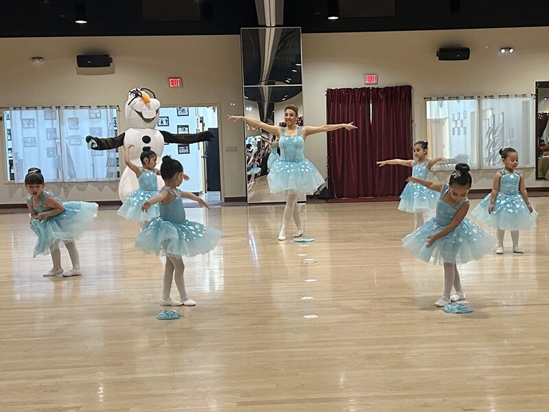 Ballet is better for children than playing with a cell phone